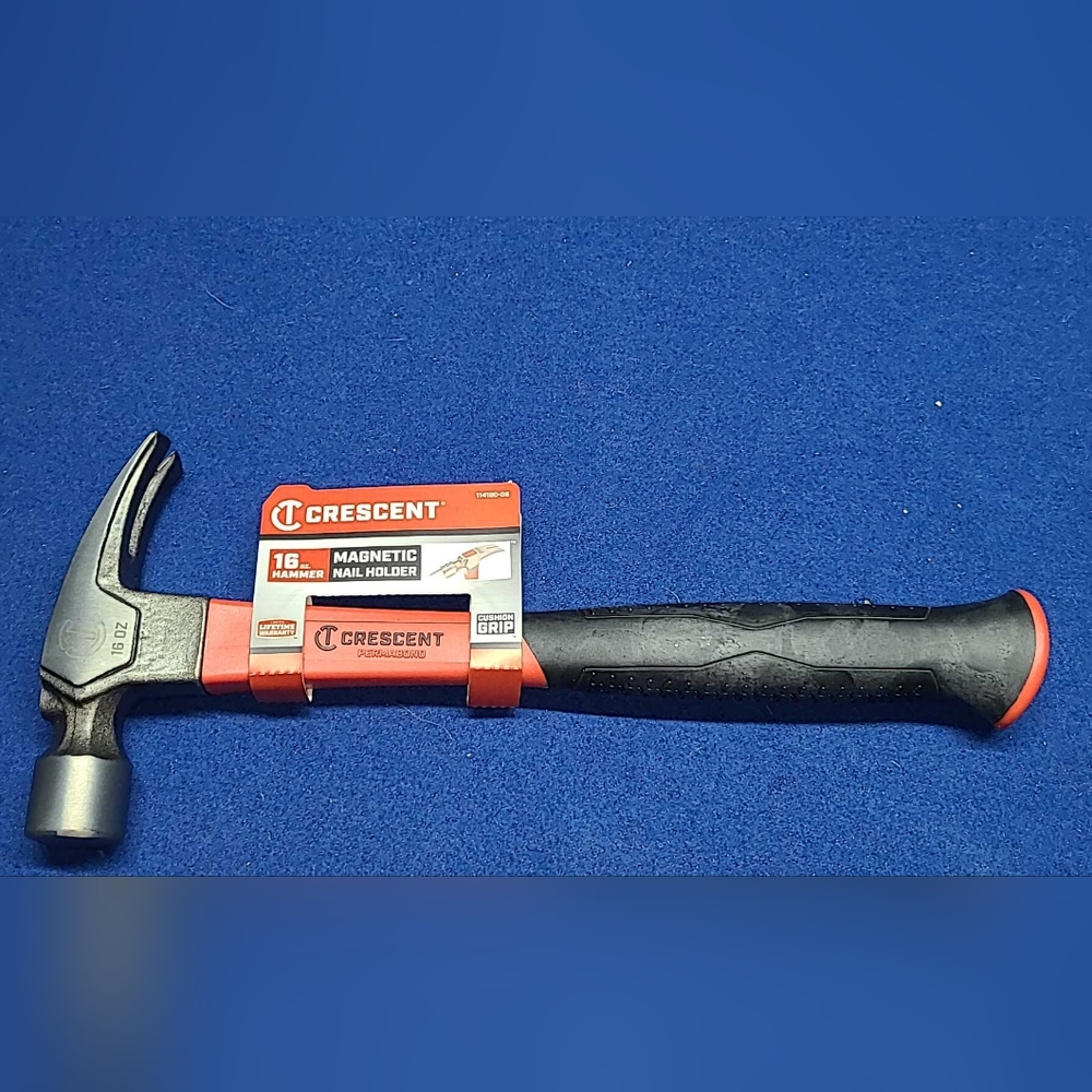 Crescent 16 oz Fiberglass Rip Claw Hammer- Magnetic Nail Holder, New